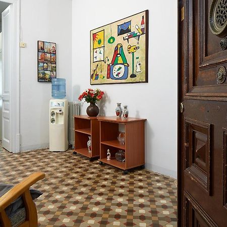 バルセロナB＆B エストゥディアンテス バルメスアパートメント エクステリア 写真